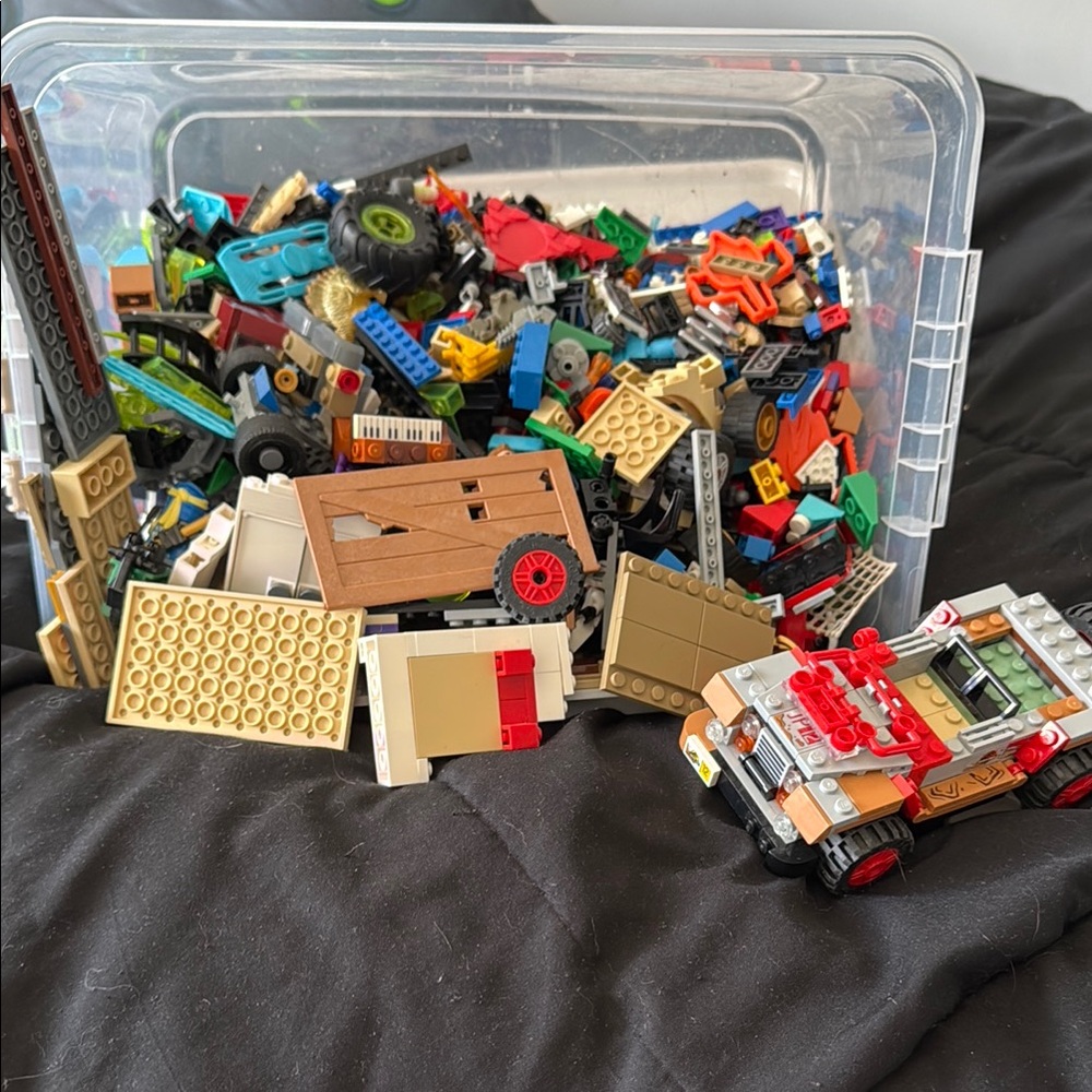 Assorted LEGO Bricks in Storage Box - Picture 3 of 4